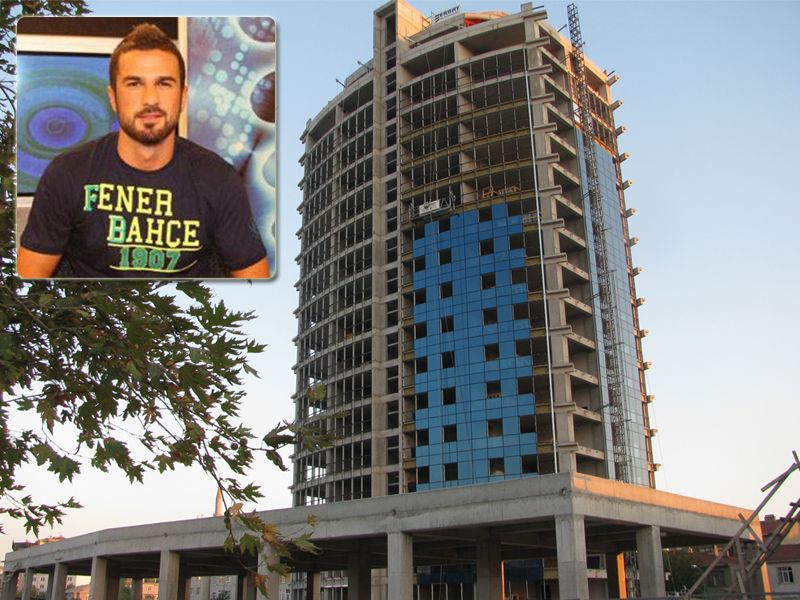 Fenerbah&ccedil;e&rsquo;nin Başarılı Oyuncusu Serdar Kesimal da Hukuk&ccedil;ular Towers&rsquo;ı Se&ccedil;ti